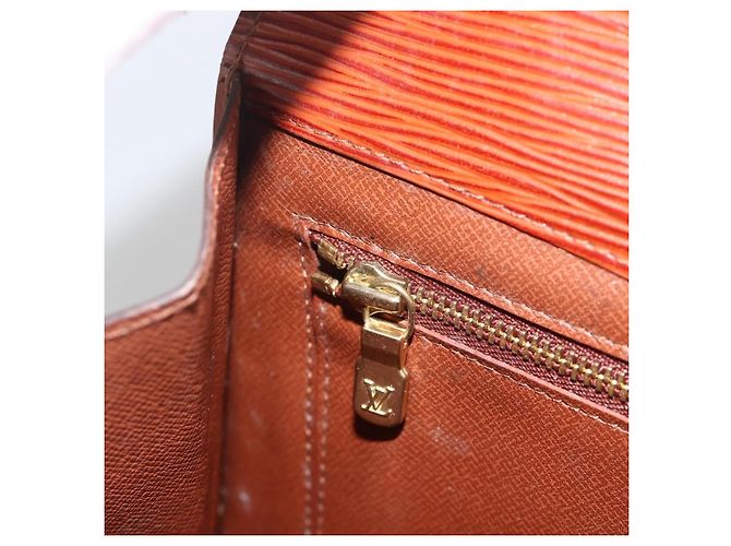 LOUIS VUITTON Clutch Art Déco Epi Marrone M52633 LV Auth BAZ420 - vista 16