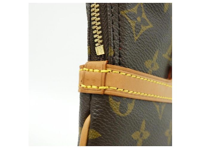Borsa a Spalla Louis Vuitton Monogram Coussin GM M51141 Marrone - vista 7