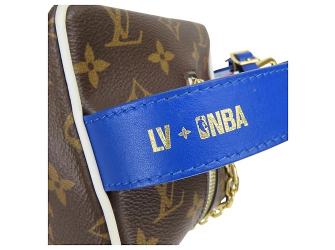 Borsa Louis Vuitton NBA Cloakroom Drop Kit Marrone Blu - vista 10