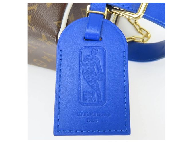 Borsa Louis Vuitton NBA Cloakroom Drop Kit Marrone Blu - vista 16