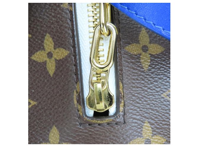 Borsa Louis Vuitton NBA Cloakroom Drop Kit Marrone Blu - vista 21