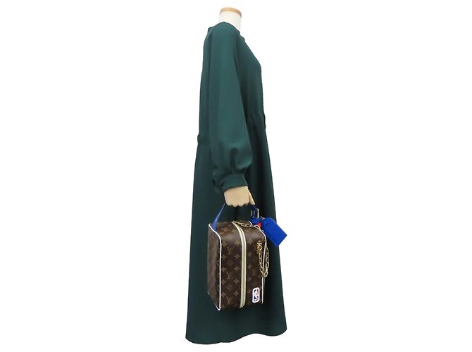 Borsa Louis Vuitton NBA Cloakroom Drop Kit Marrone Blu - vista 33