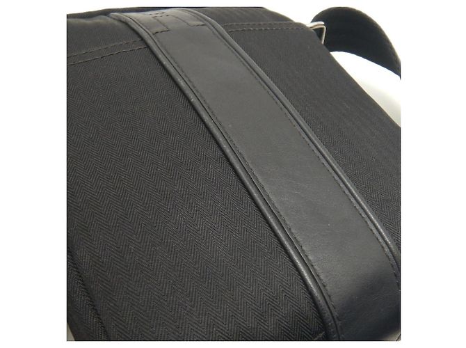 Borsa a Spalla PM Acapulco di Hermès Nero - vista 15