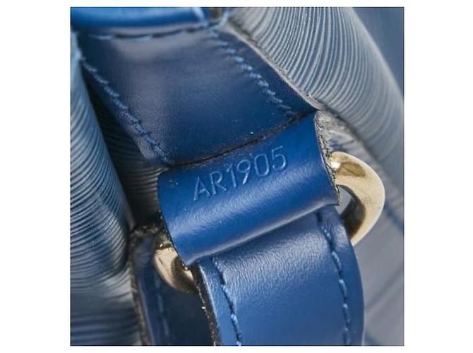 Noe Louis Vuitton Petit Noé Blu D'oro - vista 4