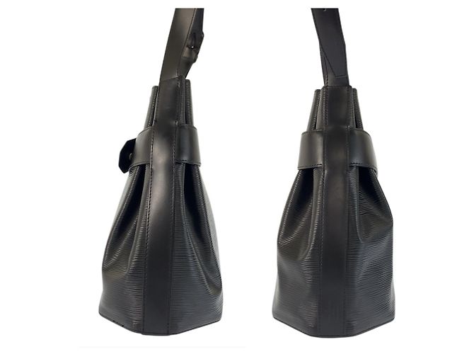 Sac à épaule PM en cuir Epi noir Louis Vuitton - vue 8