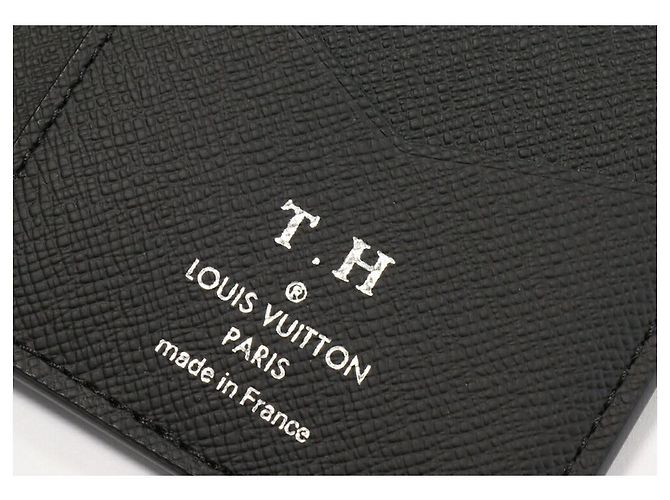 Organizer da Tasca Bifold in Taiga Louis Vuitton M30537 Nero - vista 4