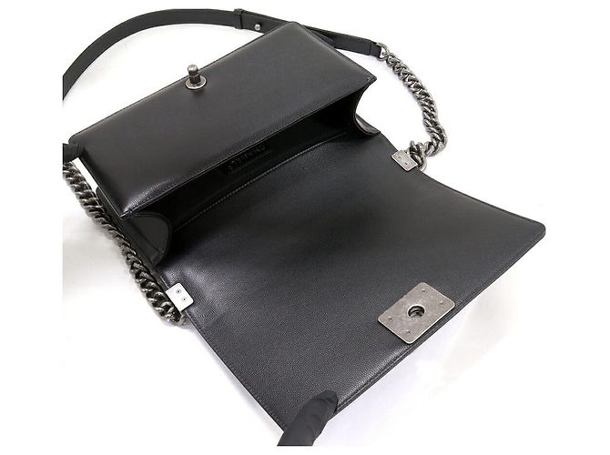 Borsa a Spalla 2 in 1 Boy Chanel in Pelle Caviar A67086 Nero - vista 4