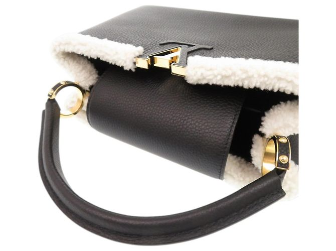 Louis Vuitton Capucines MM Schwarze Handtasche - Ansicht 6