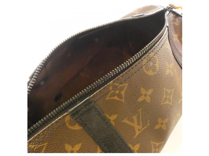 Borsa a Spalla Mini Polochon Monogram Solar Ray di Louis Vuitton Marrone - vista 9