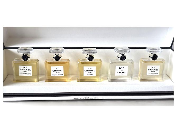 Chanel N°5 coffret des 100 ans du N°5. Neuf. Collector. Avec facture. Blanc - vue 2
