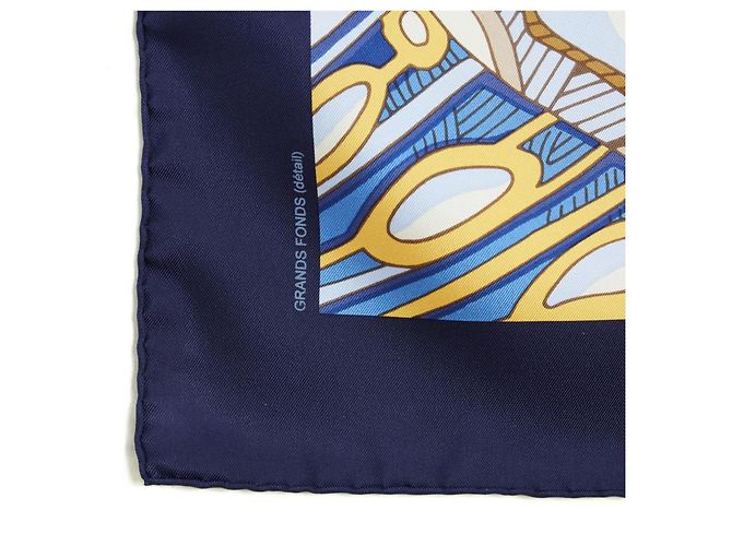 Hermès Carré 90 Grands Fonds Detalhe 2001 Cachecol de Seda Twill Azul Hermes Box Azul marinho - vista 4