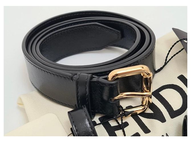 Schwarzer Leder-Gürtel von Fendi mit Telefon- und Kartenhaltern - Ansicht 2