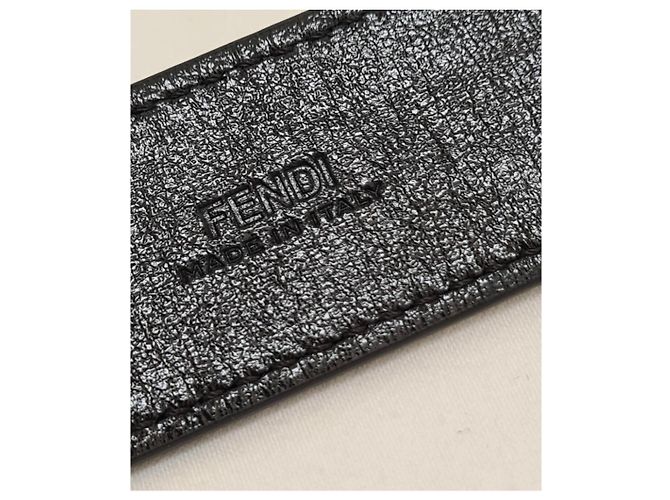 Schwarzer Leder-Gürtel von Fendi mit Telefon- und Kartenhaltern - Ansicht 5