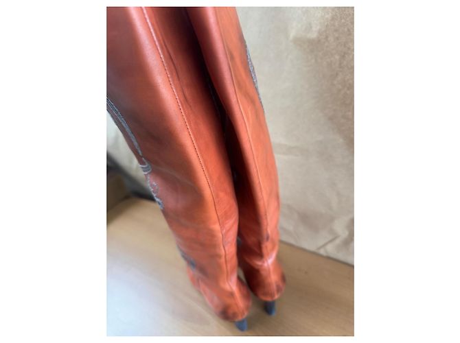 Bottega Veneta Botas altas de cuero naranja con bordados - vista 4