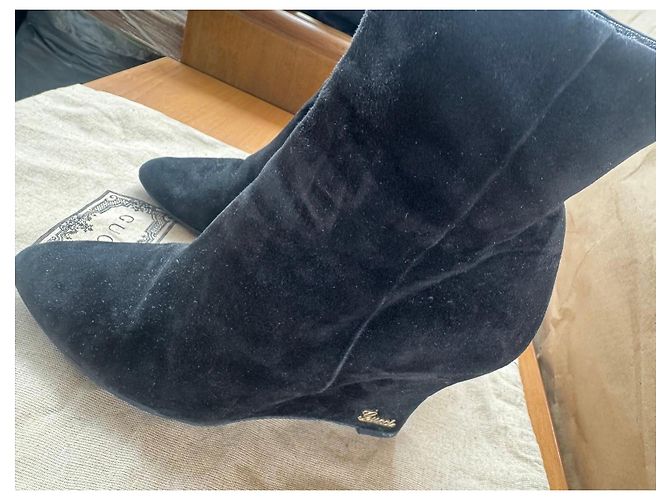 Stivaletti in camoscio nero Gucci - vista 3