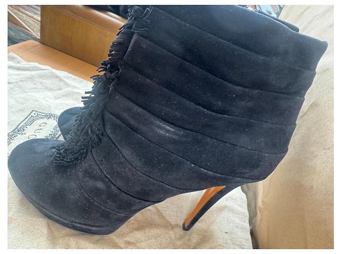 Botines Gucci de ante negro con flecos - vista 3