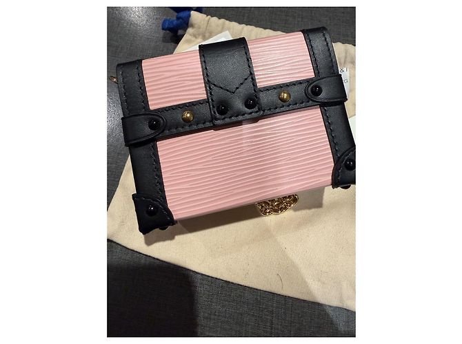 Petite Malle Louis Vuitton Nano Trunk Rosa de Piel - vista 4