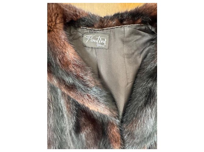 Autre Marque Cappotto in pelliccia marrone scuro con colletto a scialle - vista 6