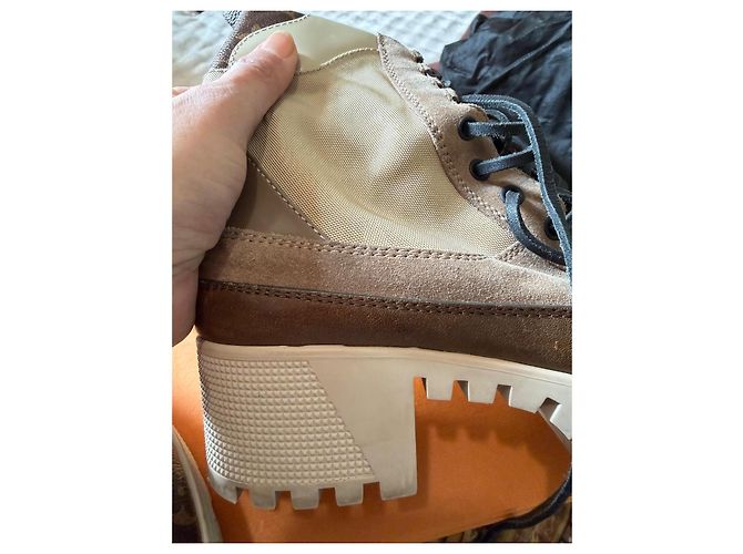 Botines Louis Vuitton de piel beige - vista 12