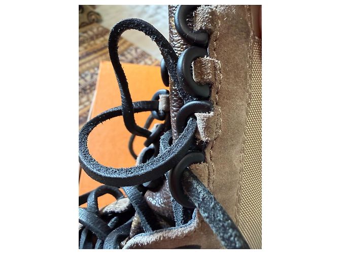 Botines Louis Vuitton de piel beige - vista 15