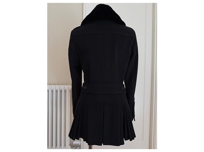 Abrigo Burberry Negro de Lana y Cachemira con Cuello de Piel de Conejo - vista 3