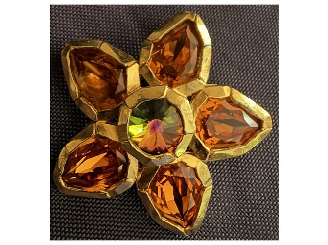 Spilla vintage Yves Saint Laurent "Fiore" – Cristalli e metallo dorato Gold hardware - vista 2