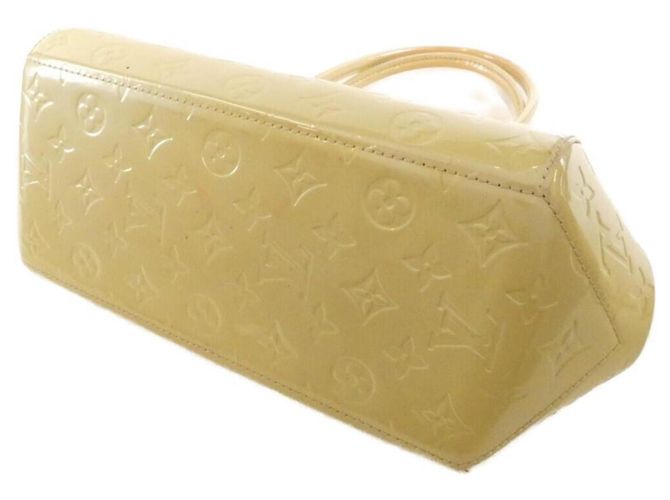 Borsa a Spalla Louis Vuitton Vernis Sherwood PM Corallo - vista 2