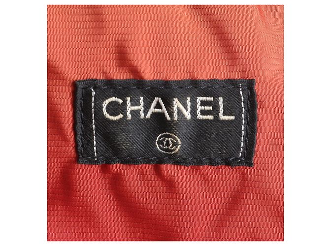 Borsa a spalla nera della linea Travel di Chanel Nero - vista 8