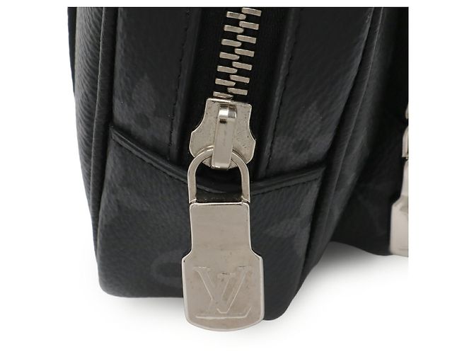 Pochette Outdoor Monogram Eclipse di Louis Vuitton Marrone Nero - vista 5