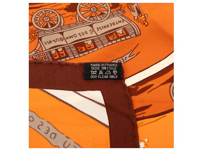 Bufanda de seda Hermès Naranja Jeu des Omnibus et Dames Blanches - vista 2