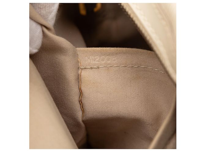 Louis Vuitton Bowling Montaigne PM in Epi Bianco Crudo - vista 6