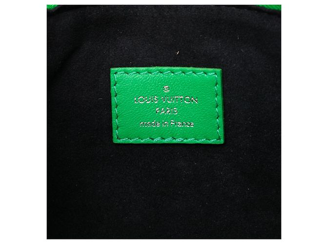 Coussin PM in agnello trapuntato verde con monogramma in rilievo Louis Vuitton - vista 6