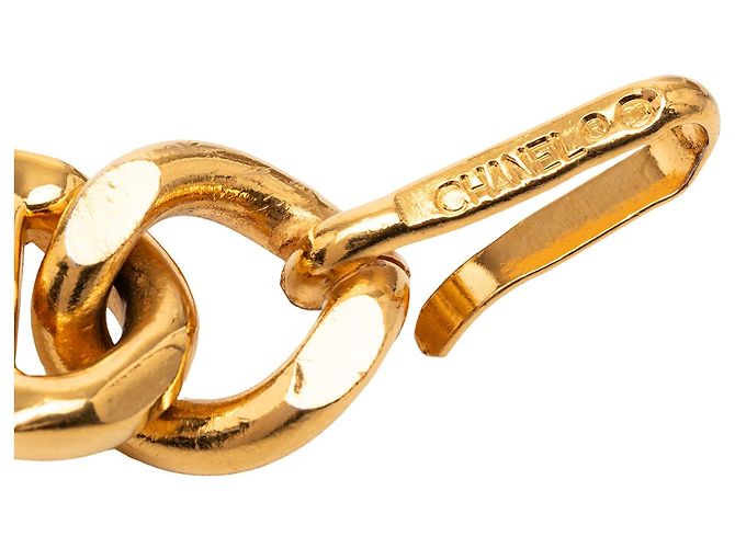 Cinturón de cadena con medallón CC dorado de Chanel - vista 4