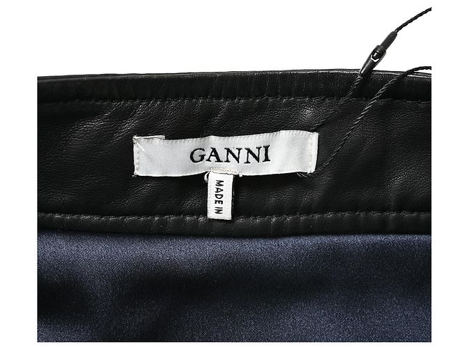 Falda Mini Rizada Rhinehart en Cuero Negro de Ganni - vista 4
