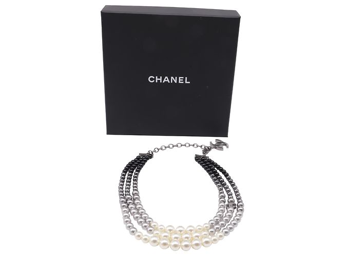 Timeless Collana multi-strato in perle finte multicolori di Chanel Multicolore - vista 4