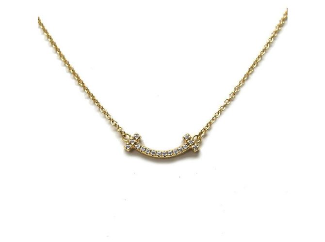 Pendente Mini T Smile di Tiffany & Co. in oro giallo 18K - vista 2