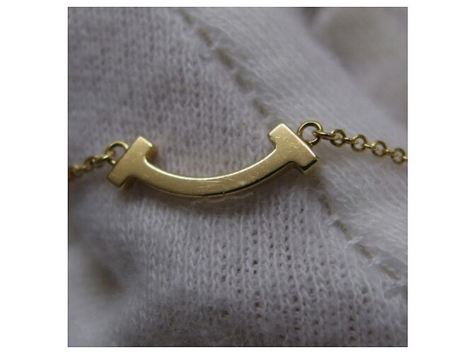 Pendente Mini T Smile di Tiffany & Co. in oro giallo 18K - vista 8