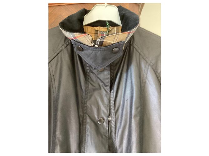 Nuova giacca Barbour Beadnell con cappuccio rimovibile in blu navy T40 - vista 11