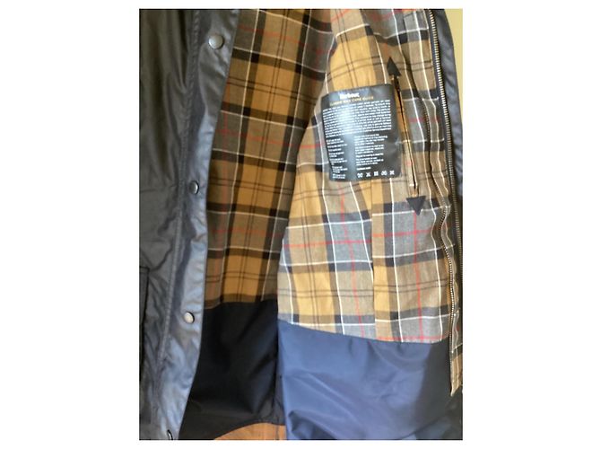 Nuova giacca Barbour Beadnell con cappuccio rimovibile in blu navy T40 - vista 4