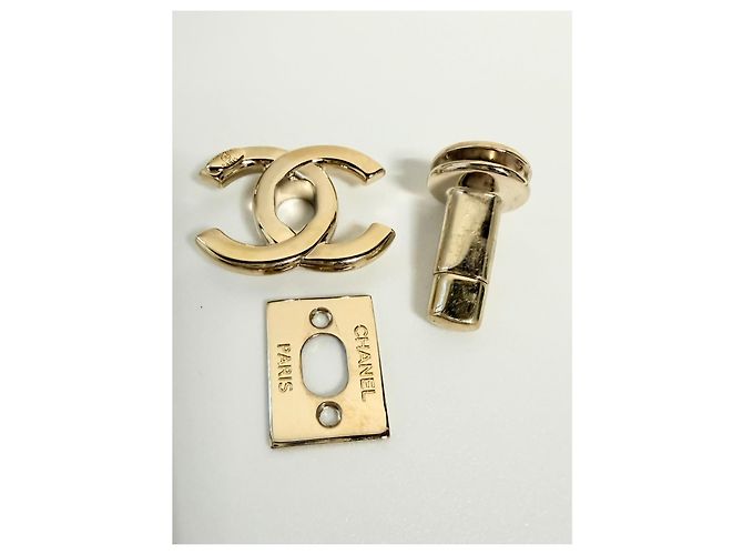 CHANEL fibbia CC turnlock oro D'oro - vista 2