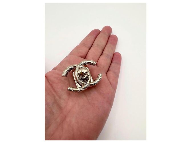 CHANEL chiusura CC turnlock D'oro - vista 9