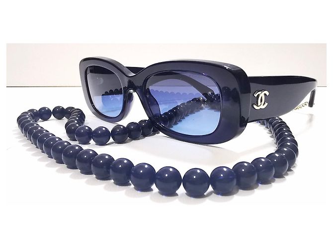 Chanel rectangular navy blue sunglasses with a pearl necklace - 5488 - c.503/S2 - view 11