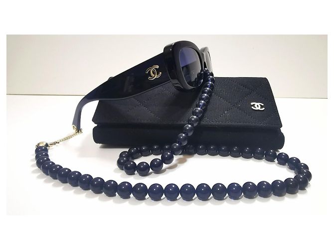 Chanel rectangular navy blue sunglasses with a pearl necklace - 5488 - c.503/S2 - view 18