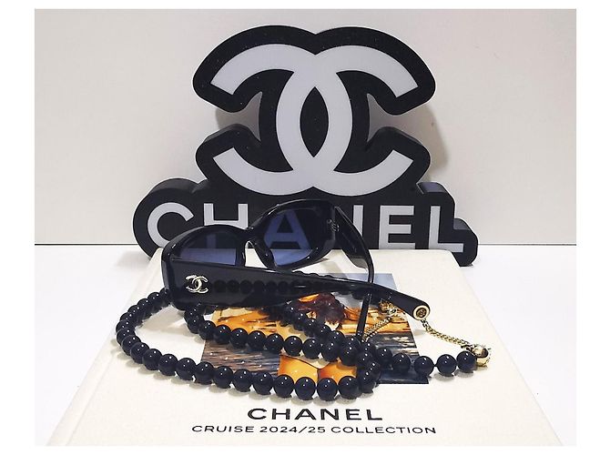 Chanel rectangular navy blue sunglasses with a pearl necklace - 5488 - c.503/S2 - view 7