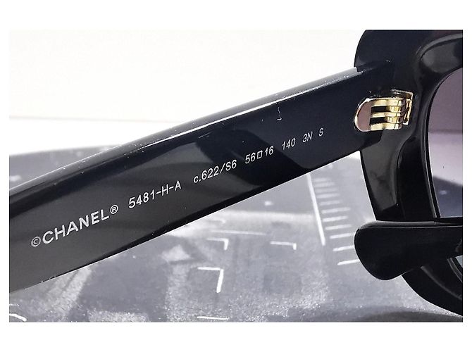 Occhiali da sole Chanel Cat Eyes neri con perle - 5481-H-A c.622/S6 Nero - vista 18