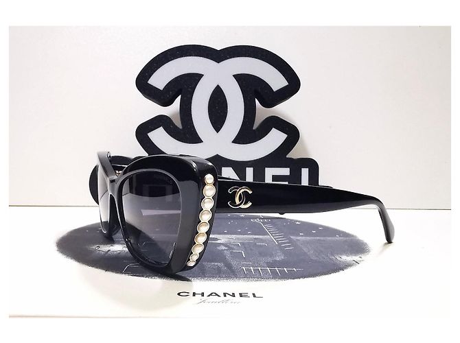 Occhiali da sole Chanel Cat Eyes neri con perle - 5481-H-A c.622/S6 Nero - vista 2