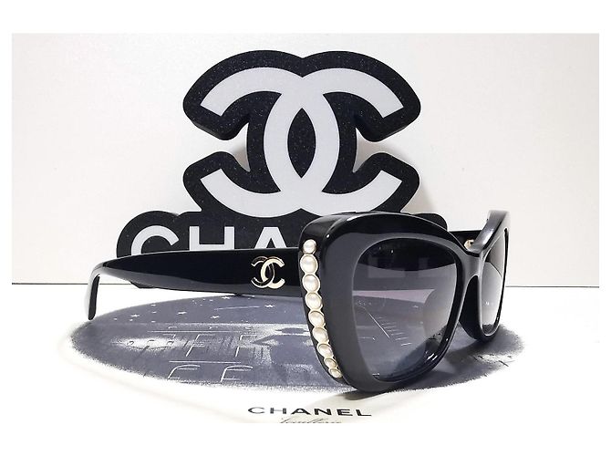 Occhiali da sole Chanel Cat Eyes neri con perle - 5481-H-A c.622/S6 Nero - vista 4
