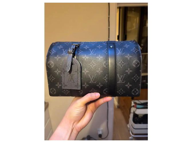 Borsa in tela Keepall City Louis Vuitton Monogram Eclipse Nero - vista 3