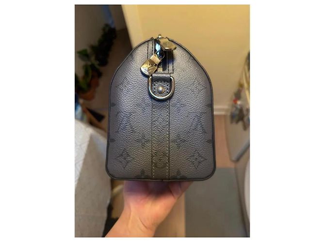 Borsa in tela Keepall City Louis Vuitton Monogram Eclipse Nero - vista 6