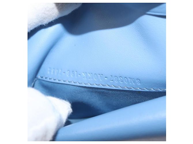 FENDI F-Is Portafoglio Bifold in Pelle Azzurro Chiaro Argento Auth am11084A Blu chiaro - vista 19